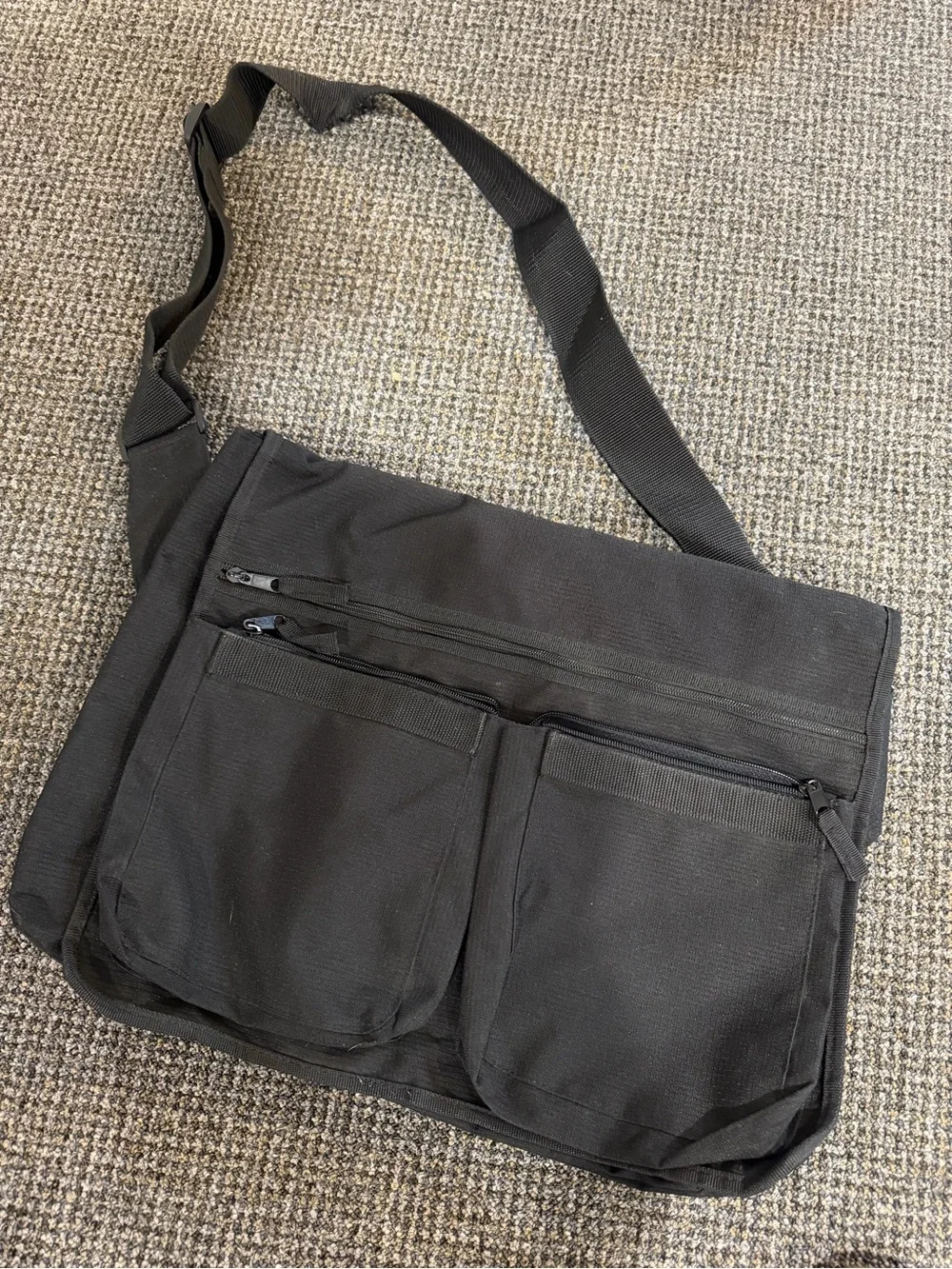 Men's Black Canvas Messenger Bag - Durable Everyday Carry